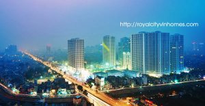 Khu đô thị Royal City lung linh khi về đêm